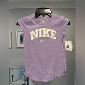 Nike Girls size 6 Tee Shirt